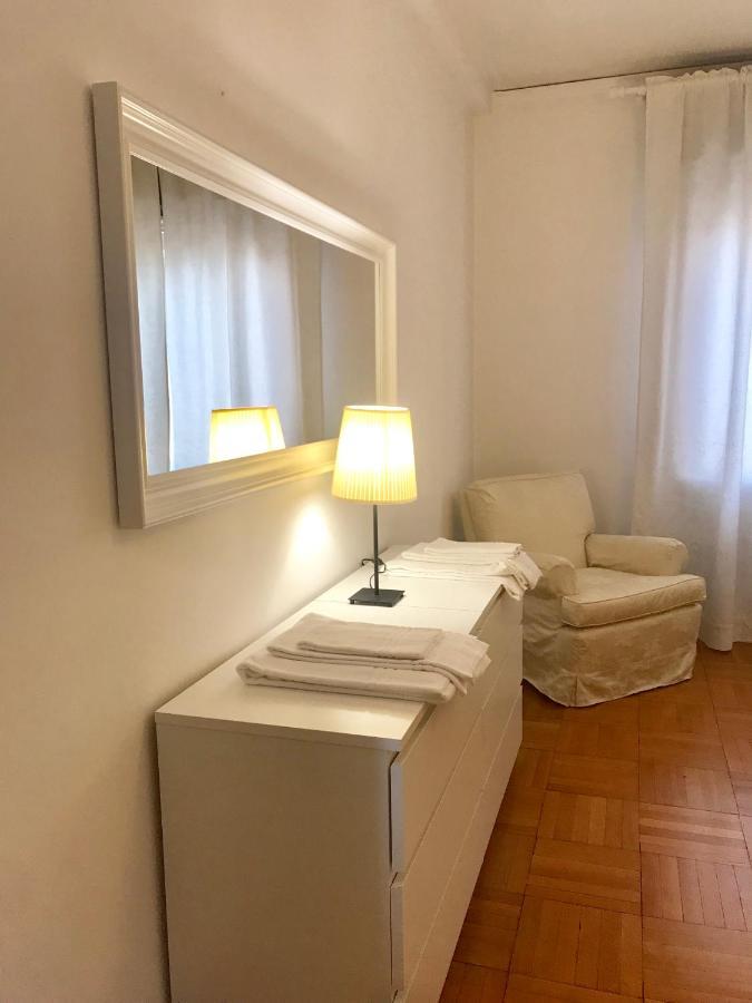 A Casa Di Sandro. Spazioso Appartamento Citycenter Padova Bagian luar foto