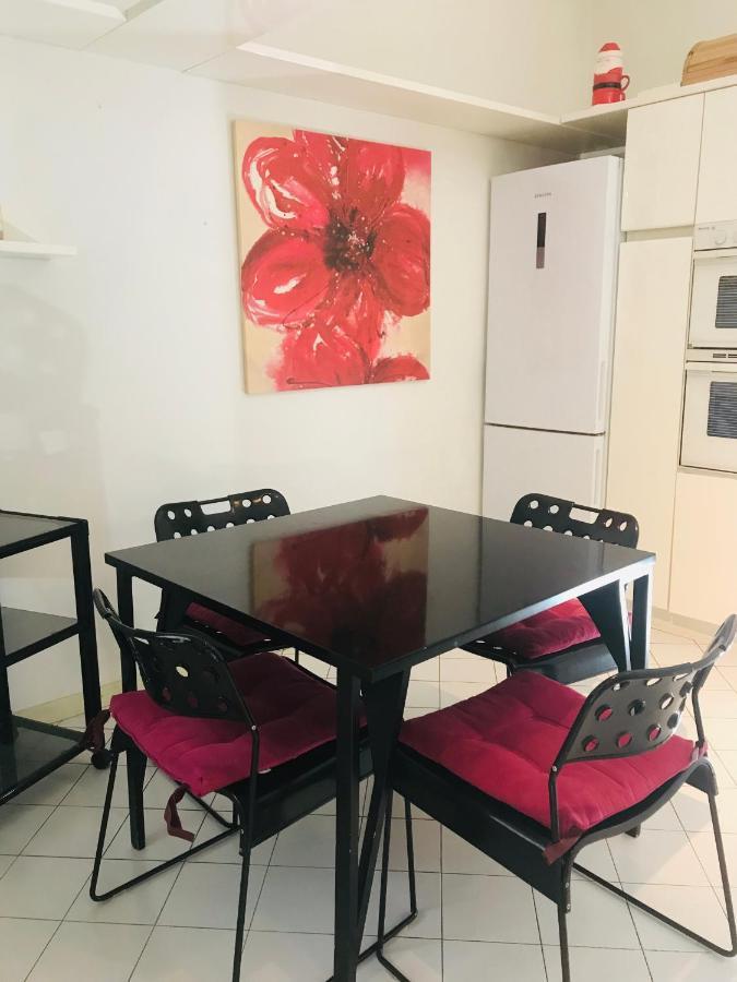 A Casa Di Sandro. Spazioso Appartamento Citycenter Padova Bagian luar foto